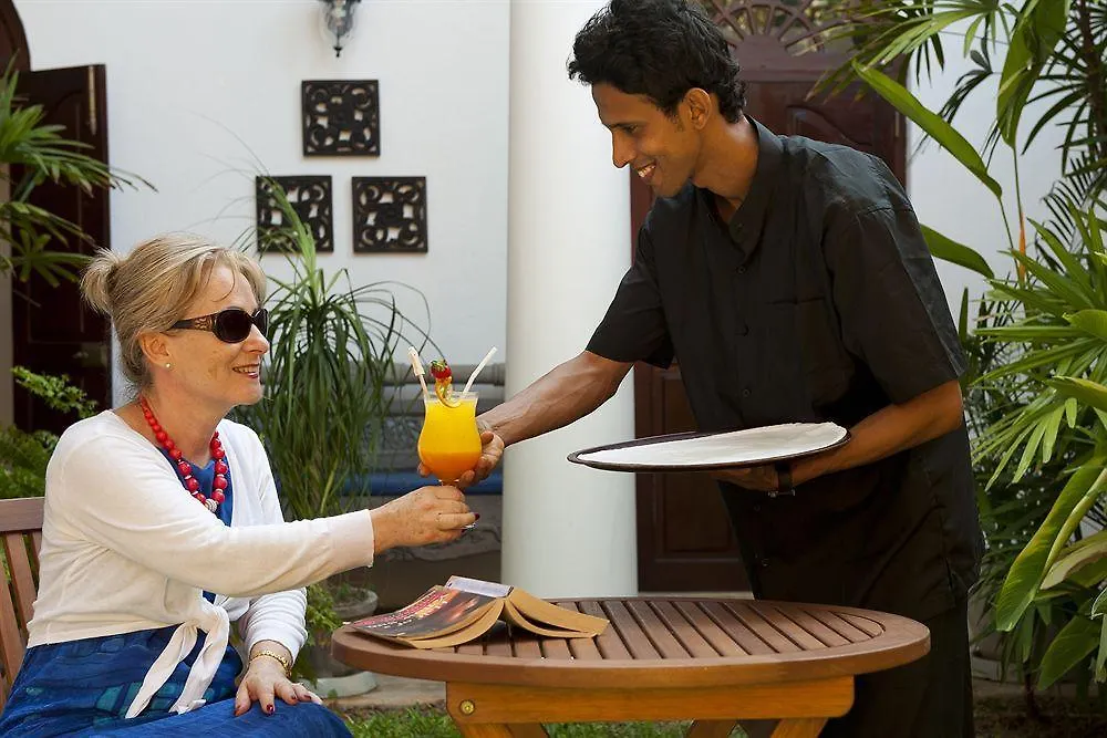 ***  Hotel J Negombo Sri Lanka