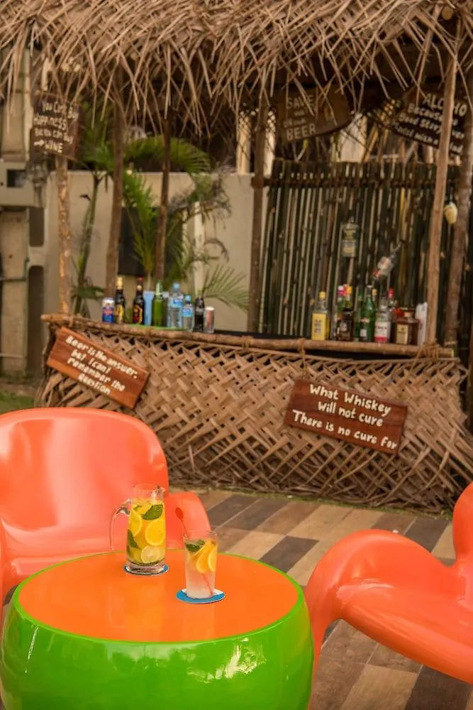 Hotel J Negombo 3*,